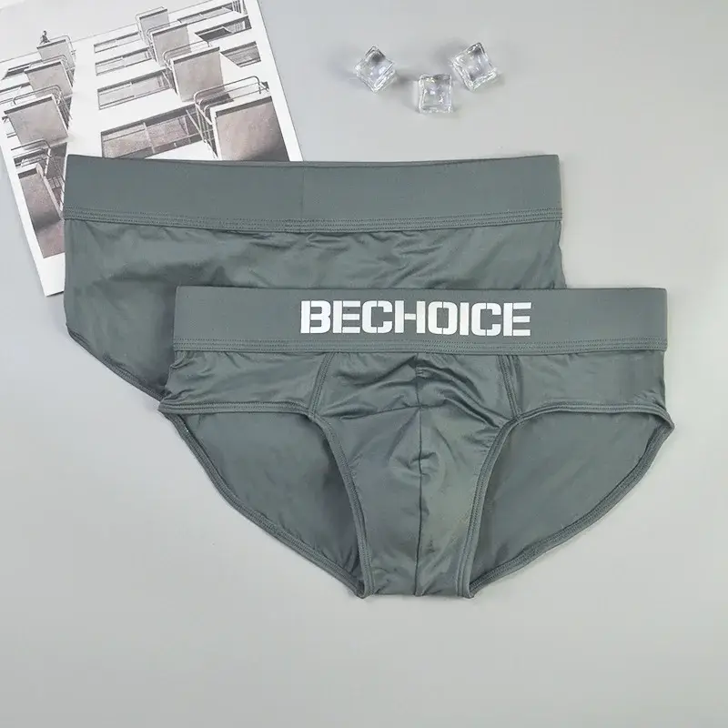 Men's briefs are sexy and comfortable, milk silk low-rise youth underwear, men's breathable tide and tight