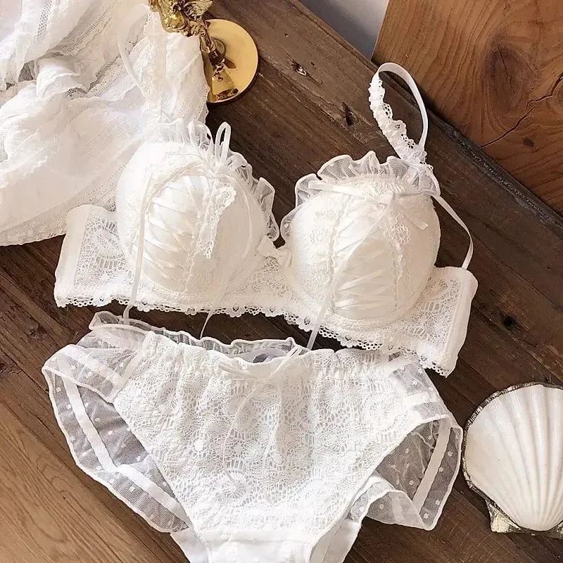 Lace-trimmed lingerie a sexy bra set for women with small breasts that gather and no steel rings