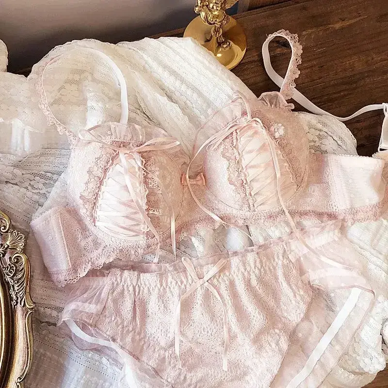 Lace-trimmed lingerie a sexy bra set for women with small breasts that gather and no steel rings