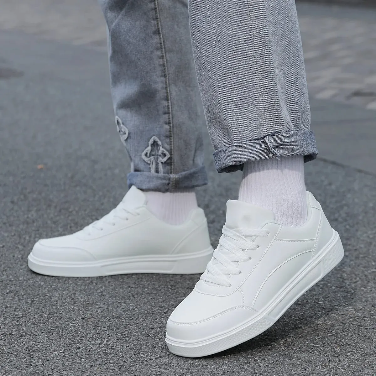 Men's Sneakers New Summer Style Casual Shoes for Couples Lightweight Breathable Wear-Resistant Non-Slip Sports Shoes for Women