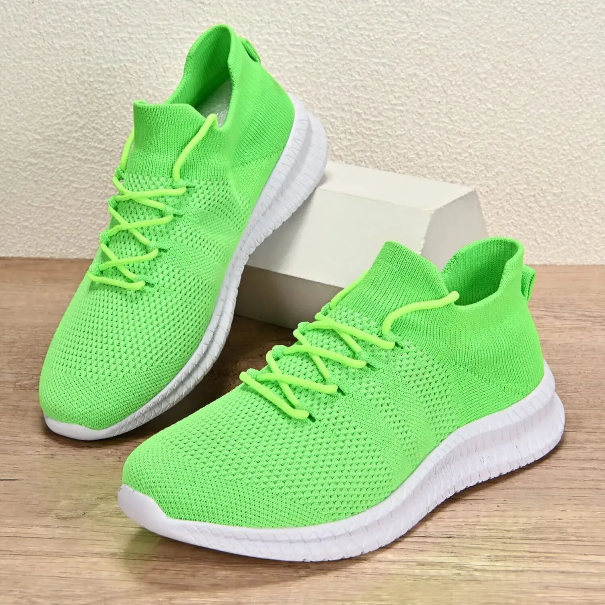 Sneakers Men Shoes Male Shoes Slip-on High Quality Men Fashion Mens Non-slip Shoes Breathable Soft Soled Shoe Non-slip 39-48