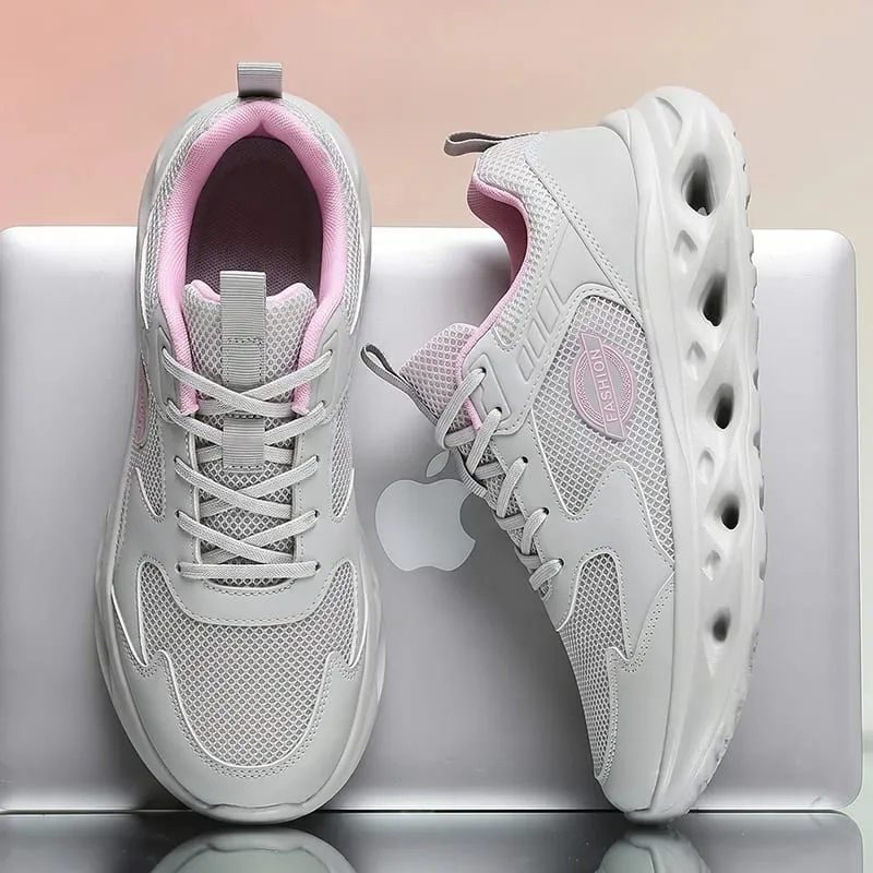 Wide Toe Lightweight Cushioned Walking Shoes Breathable Mesh Wide Fit Sneakers Casual Fashion Athletic Trainers for Daily