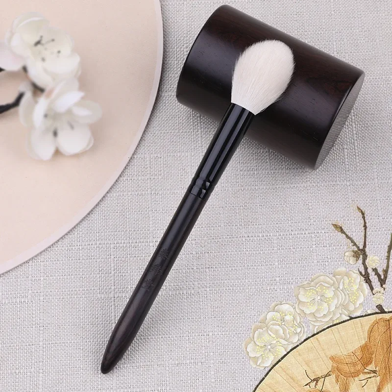 Z183s Professional Handmade Makeup Brushes Soft Saikoho Goat Hair Round Highlighter Brush Ebony Handle Make Up Brush