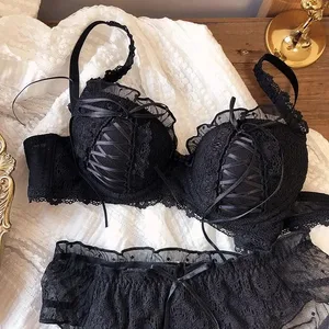 Lace-trimmed lingerie a sexy bra set for women with small breasts that gather and no steel rings