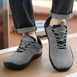 High Quality Leather Sports Shoe Wide Footed Men's Sports Classic Flat Shoes Outdoor Anti Slip Men's Skateboarding Shoes 2026