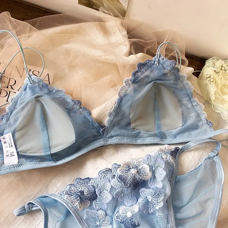 Women Sexy Triangle Cup Lingerie French Ultra Thin Lace Flowers Embroidery Bra Set Young Girl Padded Brassiere and Panties Sets — image 4