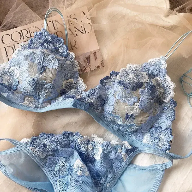 Women Sexy Triangle Cup Lingerie French Ultra Thin Lace Flowers Embroidery Bra Set Young Girl Padded Brassiere and Panties Sets