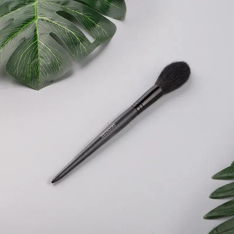 Chichodo 1 Piece Buffing makeup brushes Highlighter Wood handle Blusher Powder contour Make up brushes Goat Hair — image 1