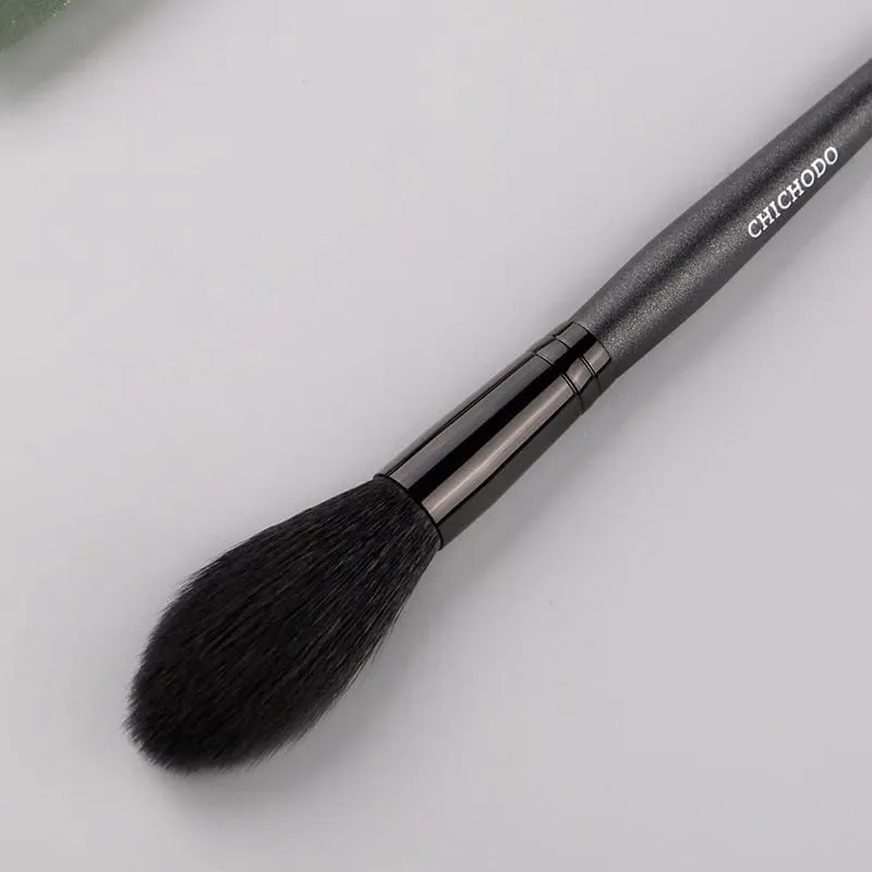 Chichodo 1 Piece Buffing makeup brushes Highlighter Wood handle Blusher Powder contour Make up brushes Goat Hair — image 4
