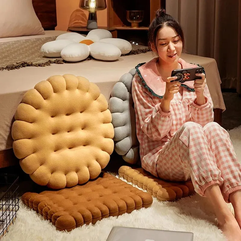 Real life Biscuit Shape Plush Cushion Soft Creative Pillow Chair Car Seat Pad Decorative Cookie Tatami Back Cushion Sofa Home — image 5