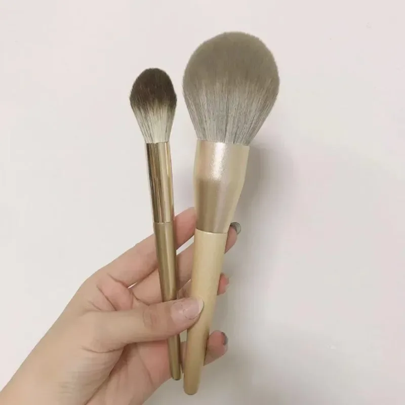 1pcs Large Powder Makeup Brush Contour Blusher Concealer Cosmetics Brushes Foundation Cosmetic Beauty Tools pinceis de maquiag — image 5