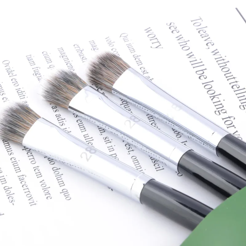 1 piece Pro cream shadow #28 Eyeshadow Nose shadow Eye Makeup brushes Make up brush Synthetic Hair wood handle — image 2