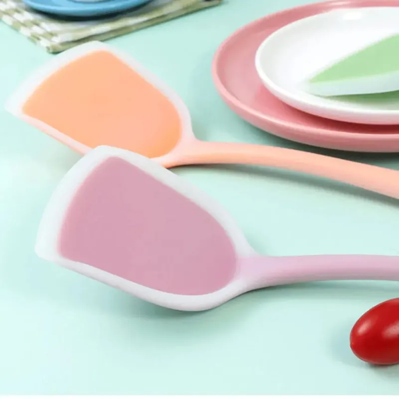 Silicone Kitchen Ware Non-stick Set Cooking Utensils Tools Egg Fish Frying Pan Scoop Fried Shovel Spatula Cooking Utensils — image 4