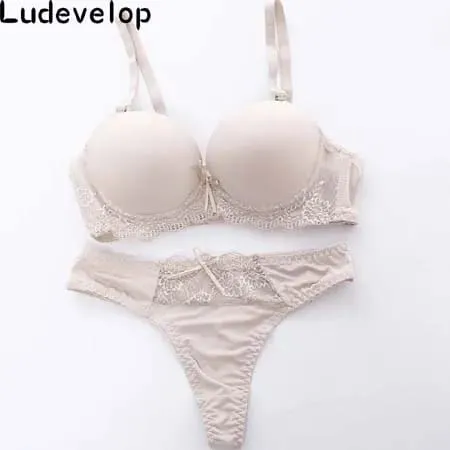 Kvinder Undertøj Solid Vs BH Thong Sæt Sexy Plus Size Lingeri Suit Blonde BH Og Trusser Kvinde Push Up BH Sæt — image 2