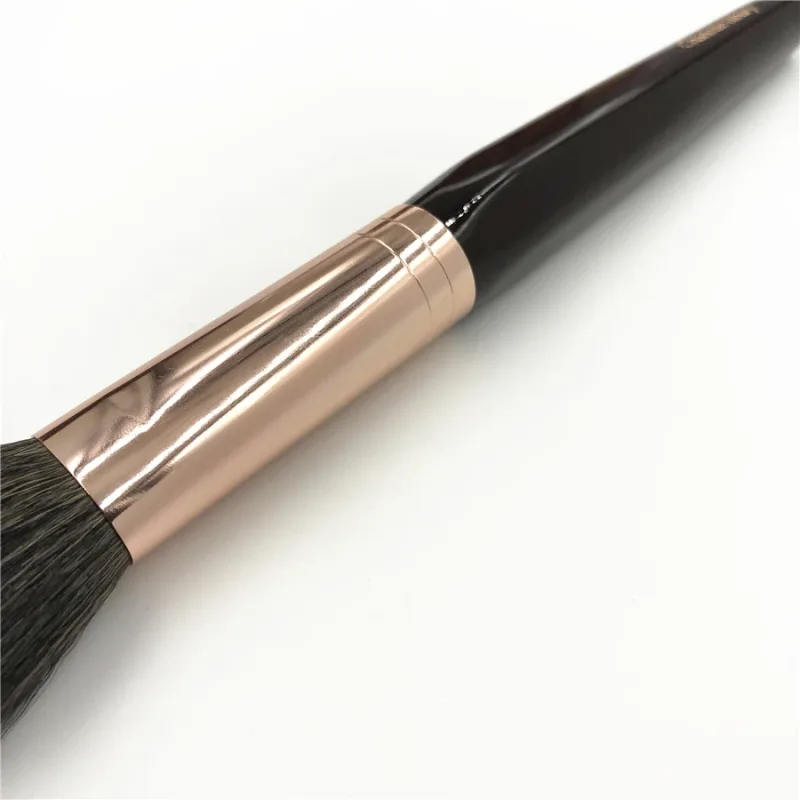 CT Brand Blusher Brushes High Quality Goat & Squirrel Hair Soft Cheek Highlighter Blush Make up Brush — image 4