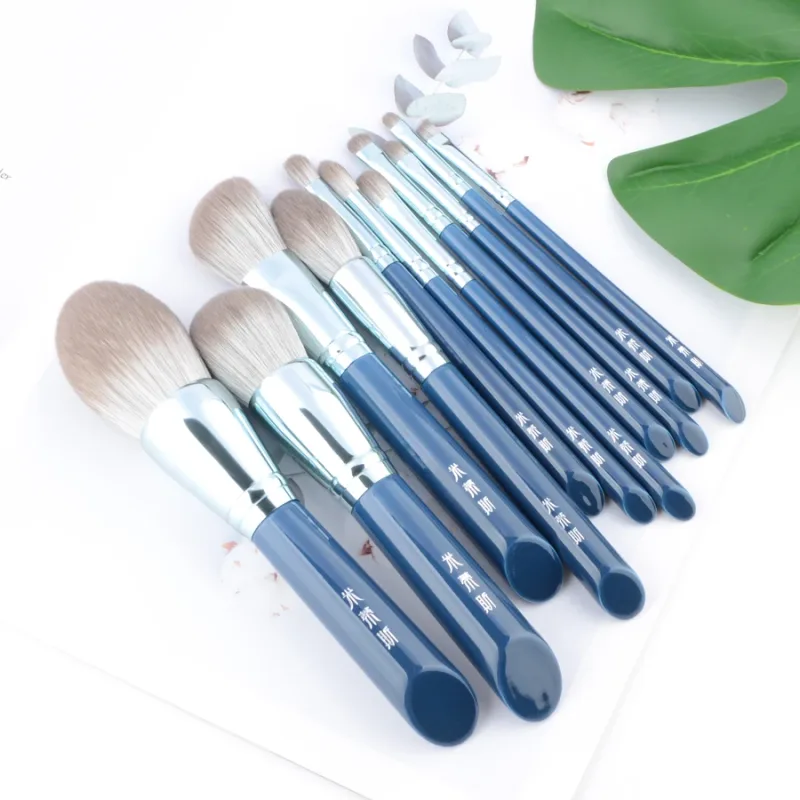 11pcs/Set Blue Makeup brushes Set Foundation Blusher Bronzer sculpting Highlighter Eye shadow eyebrow Make up brush Grey hair — image 3