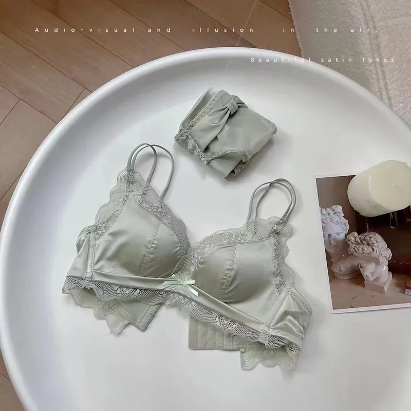 Sexy Lace Satin Latex Underwear Set Thin Cotton Breathable Comfortable Small Breasts Lingerie Suits Beautiful Intimates Back Bra — image 2