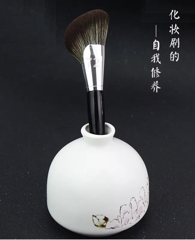 1 piece Pro Demi Fan Makeup brushes Face powder contour #72 Make up brush Bronzer Sculpting wood handle — image 3