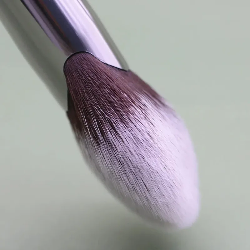 Sywinas Fan Brush Highlighter Soft Face Beauty Painting Powder Foundation Blush Bronzer Blending Makeup Brushes — image 4