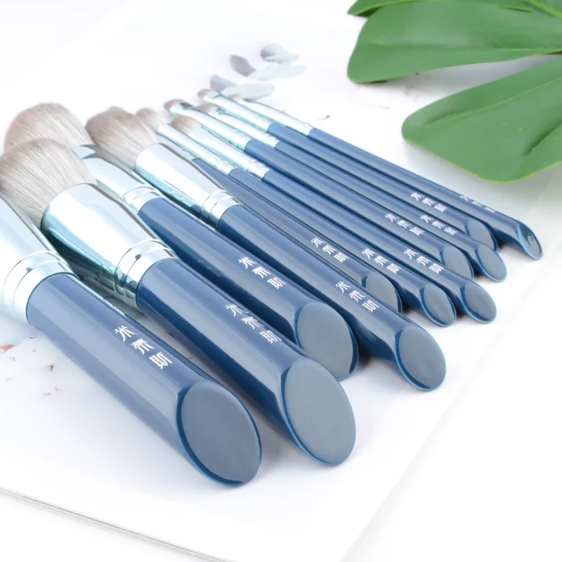 11pcs/Set Blue Makeup brushes Set Foundation Blusher Bronzer sculpting Highlighter Eye shadow eyebrow Make up brush Grey hair — image 2