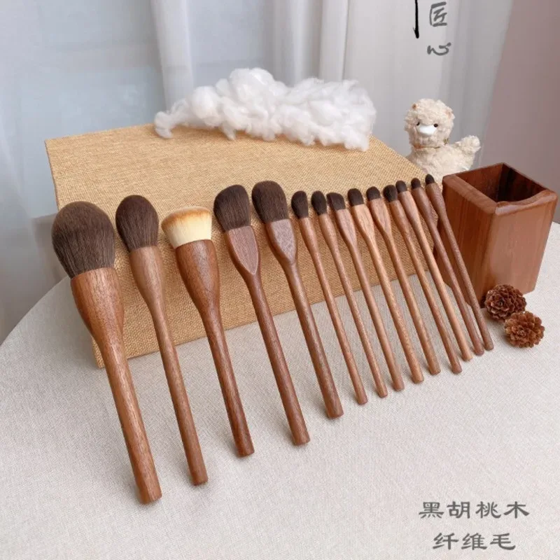Wood Makeup Brushes Set Cosmetic Powder Blush Foundation Sculpting Eye Shadow Professional Beauty Make Up Brush — image 4