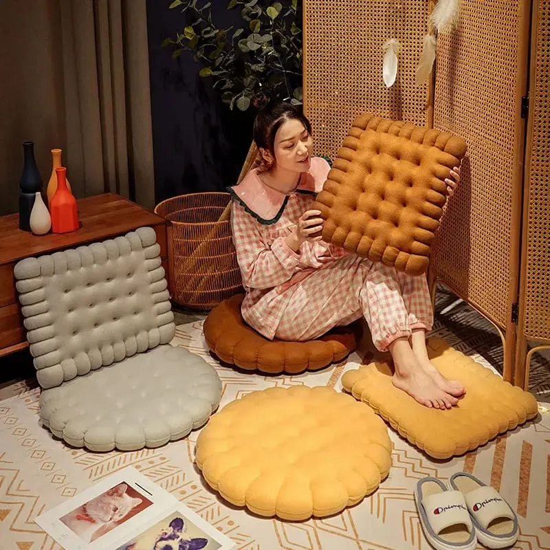 Real life Biscuit Shape Plush Cushion Soft Creative Pillow Chair Car Seat Pad Decorative Cookie Tatami Back Cushion Sofa Home — image 4