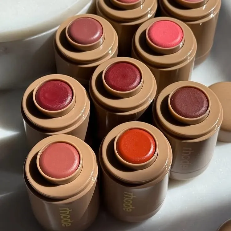 Rhodeskin Limited Edition Peptide Tint Tinted Lip Gloss Layer Nourishing Hydrates Makeup Nourishing Moisturizing Lipstick Glaze — image 7
