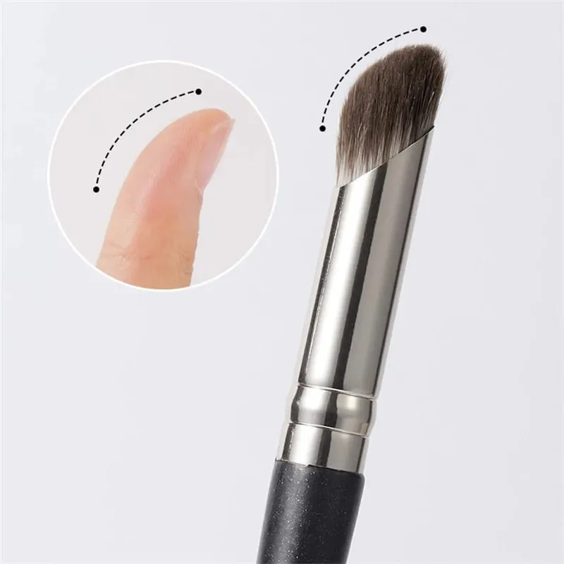 1 Pcs Concealer Makeup Brushes Precision Soft Fluffy Smudge Brush Cover Acne Dark Circles Multi-Function Detail Makeup Tools — image 1