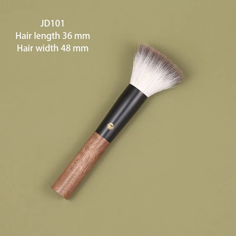 Professional Handmade Makeup Brushes 1PC Blue Fox Goat Hair Stippling Blush Brush Walnut Handle Make Up Brush