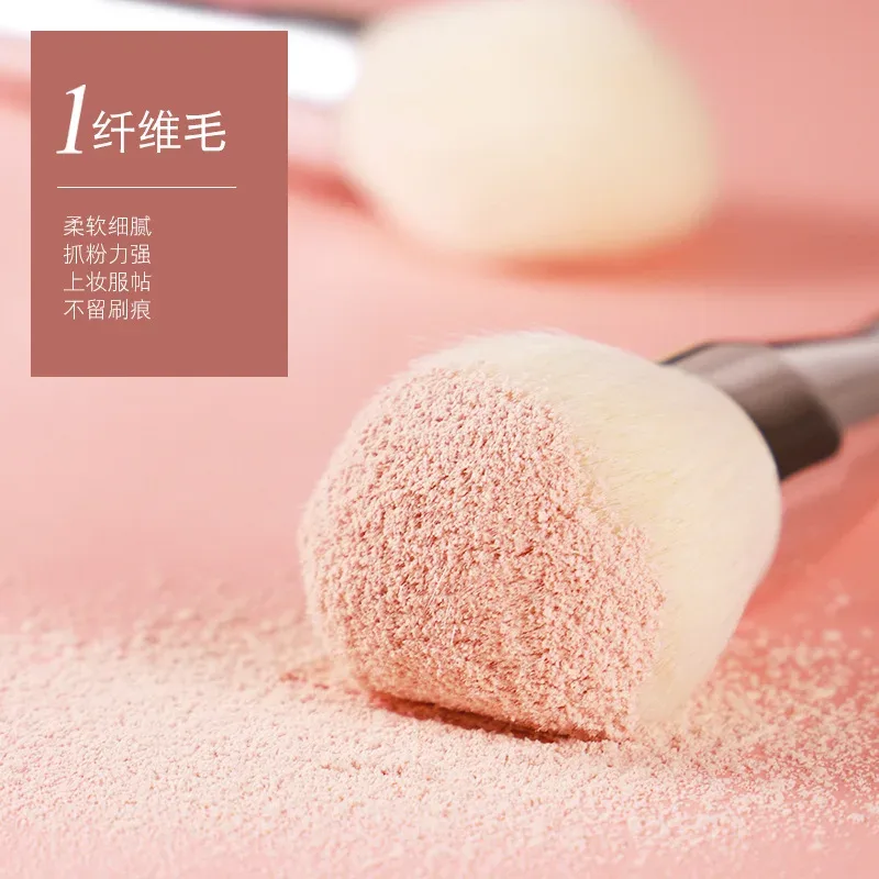 Silver High quality full functional Makeup brushes Foundation Powder Blusher Highlight Eyeshadow Flat eyebrow Make up brushes — image 4