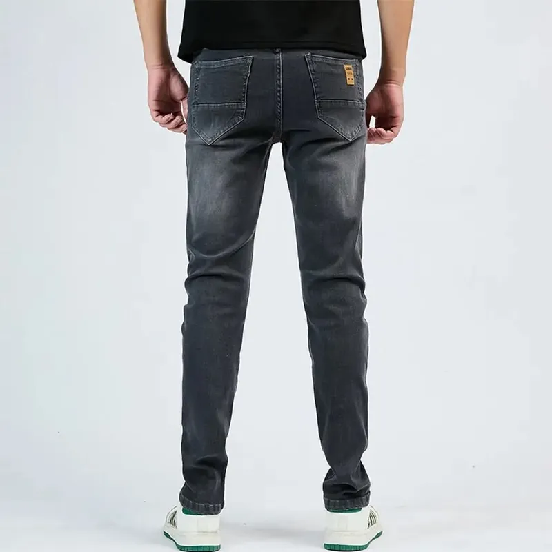 2025 סתיו גברים לבן Slim Fit ג'ינס ישר מכנסי ג'ינס מתיחה מקרית אופנה נוחה בגדי מותג גברים בגדי רחוב — image 11