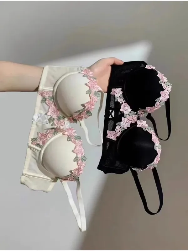 London Anime Bralette - Delicate Wireless Bra for Set Teens Japanese Summer Underwear Small Bust Close-Fit Subtle Allure — image 3