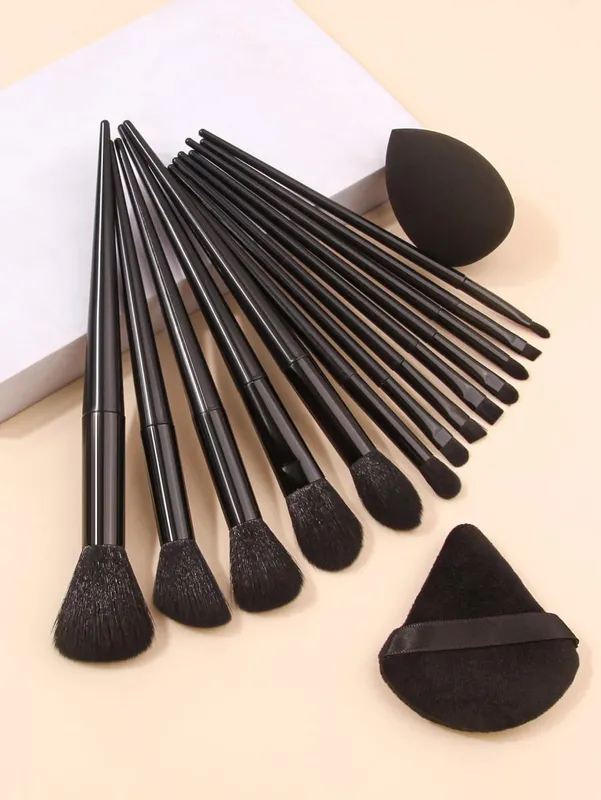 13pcs Black Makeup Brush Set Soft Powder Brush Portable+1pcs Triangular Sponge Puff+1pcs Foundation Make-up Sponge Beauty Egg — image 4