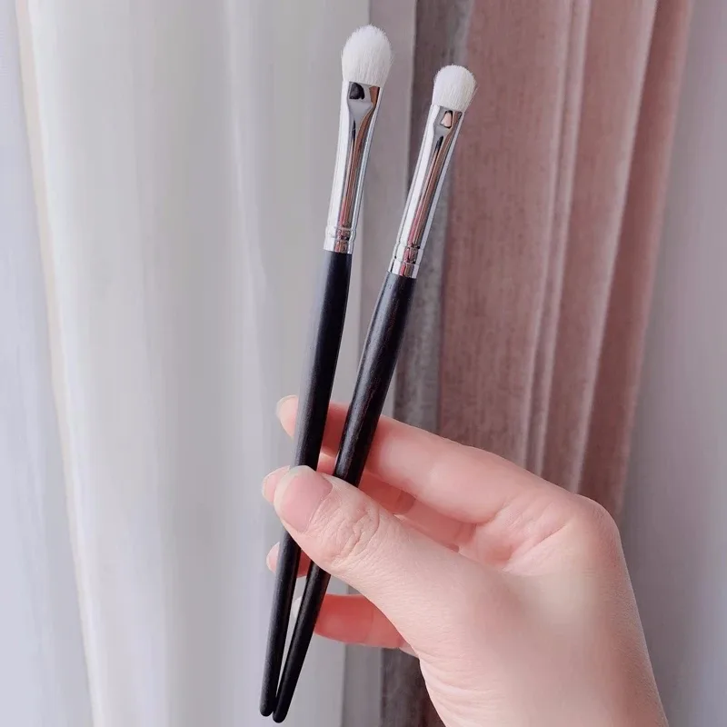 Eyeshadow Blending Brush Luxury Natural Fine Goat Hair Ebony Handle Eye Shadow Makeup Brushes Beauty Tools