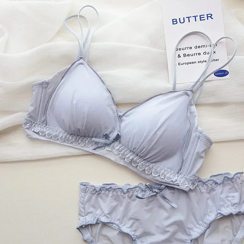 French thin cup girly lingerie no underwire small breast hold up no underwire sweet bra set — image 8