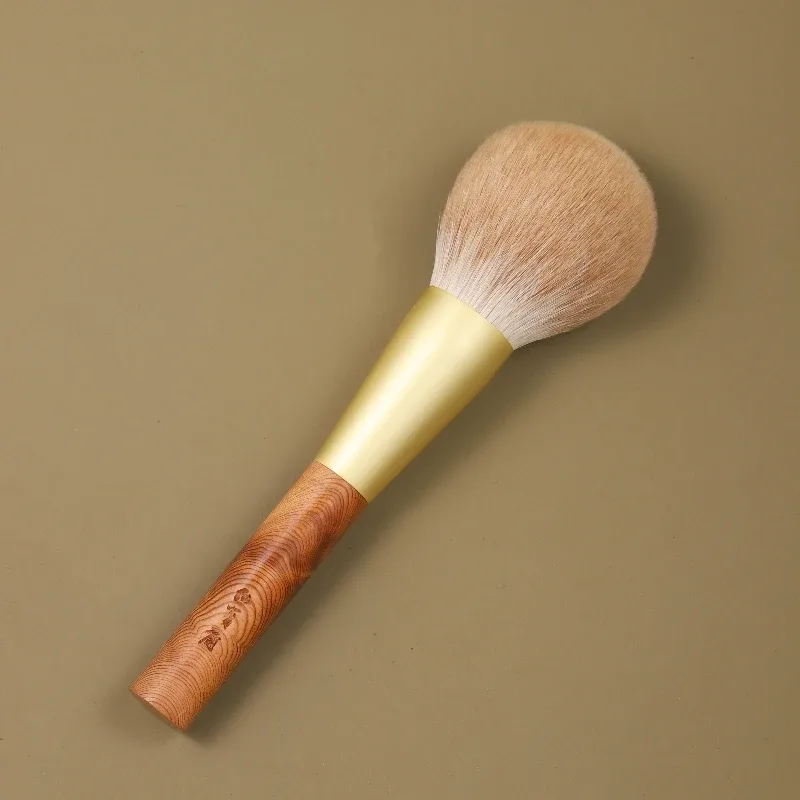 Professional Handmade Makeup Brushes WJ02 Soft Vintage Snow Fox Hair Round Face Powder Brush Yakusugi Wood Handle Make Up Brush