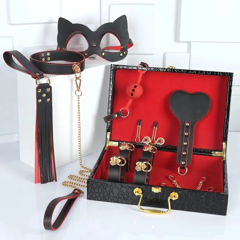 Slave Rollespilssæt Læderhåndjern Ankelmanchetter Ball Gag Mask Piskekrave Snor Sexlegetøj til kvinder Par BDSM Bondage Kit — image 3