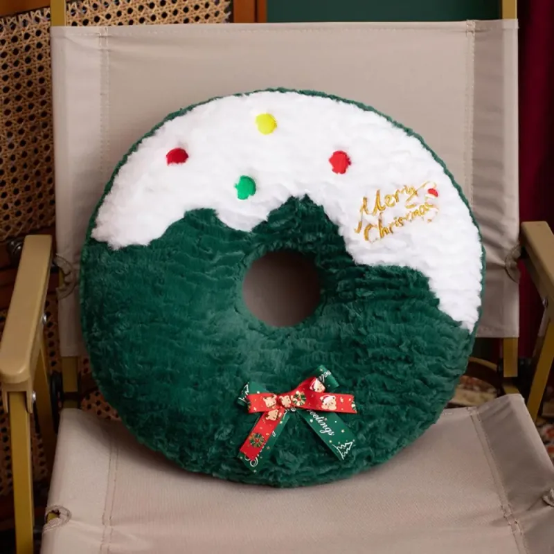 Leuke creatieve vorm Kerstkussen Zacht gevuld Comfortabel Gingerbread Man Kussen Seizoenspatroon Taille Kussen Home Decor — image 2