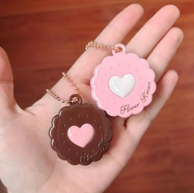 Bonnie rabbit pendant Sweetheart Teddy Eyeshadow and Blush Powder Compact Highlight Pendant Flower Knows — image 9