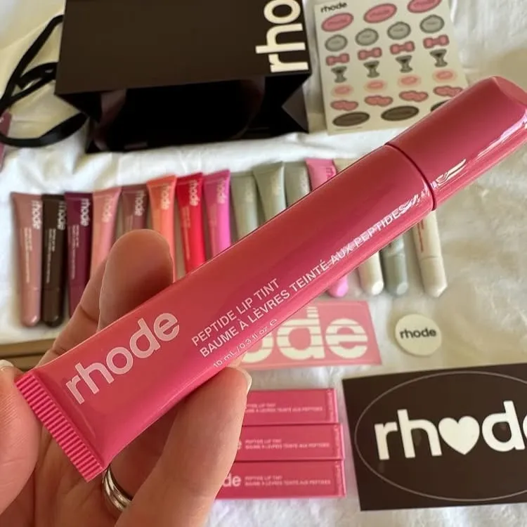 Rhodeskin Limited Edition Peptide Tint Tinted Lip Gloss Layer Nourishing Hydrates Makeup Nourishing Moisturizing Lipstick Glaze — image 6