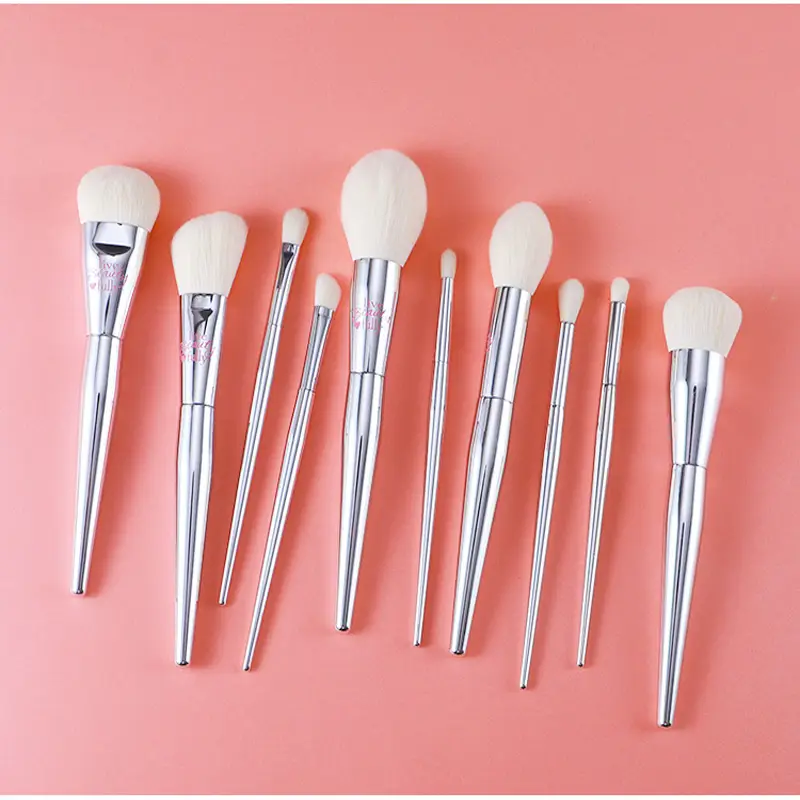 Silver High quality full functional Makeup brushes Foundation Powder Blusher Highlight Eyeshadow Flat eyebrow Make up brushes — image 1