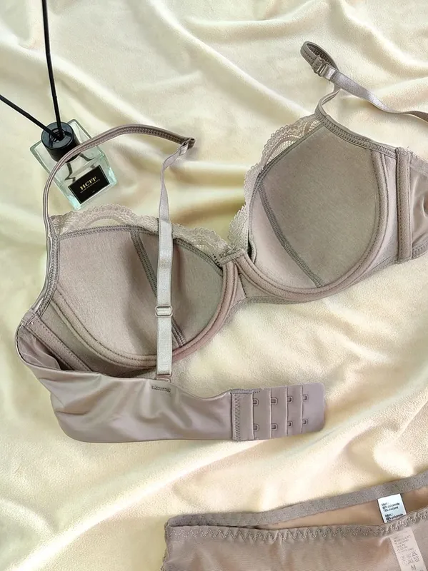 French Thin Cup Lingerie Set Sexy Lace Bras High Quality Women Underwear Wireless Push Up Brassiere Breathable Bras Panties Set — image 4