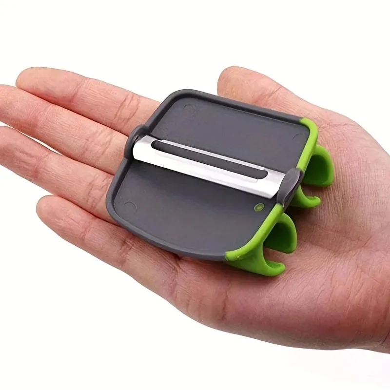 1pc Stainless Steel Handheld Vegetable Peeler with Rubber Finger Grip Comfortable Palm Peeler Suitable for Carrots Etc — image 5