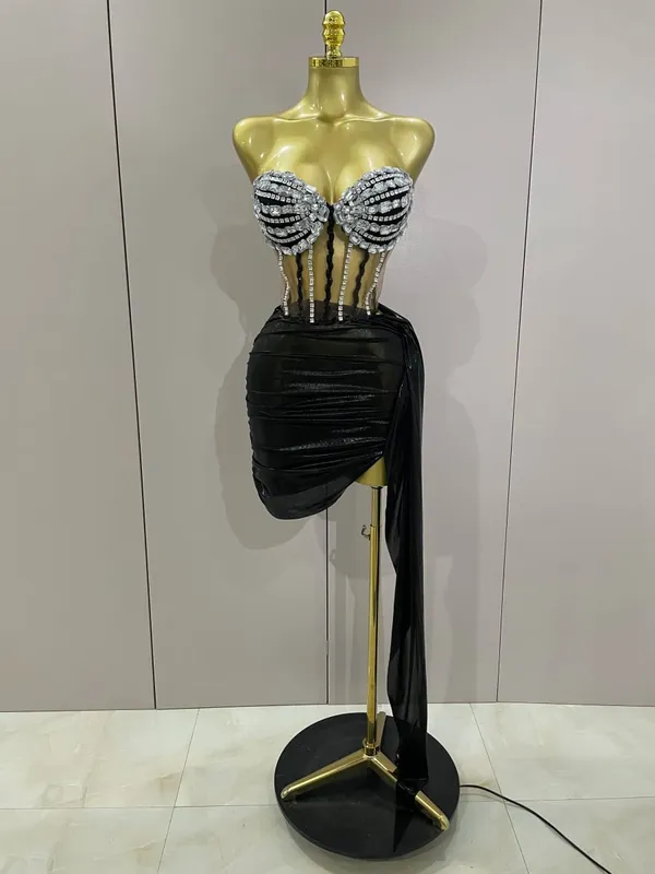 Sexy třpytivé kamínkové flitry 2dílná sada top sukně 2025 Dámské kostýmy pro celebrity Večerní párty Jeviště noční klub