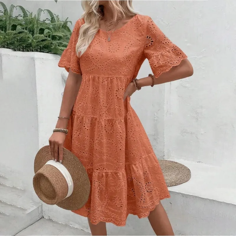 Dámské bílé šaty s očkem výšivka Midi šaty vyhloubené Boho splývavé volánkové šaty s krátkým rukávem letní plážové šaty