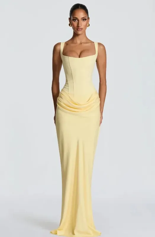 Robe plissée couleur unie, Sexy, sans bretelles, fendue, Chic, dos nu, taille haute, épaules dénudées, robes de soirée, nouvelle collection 2026 — image 10