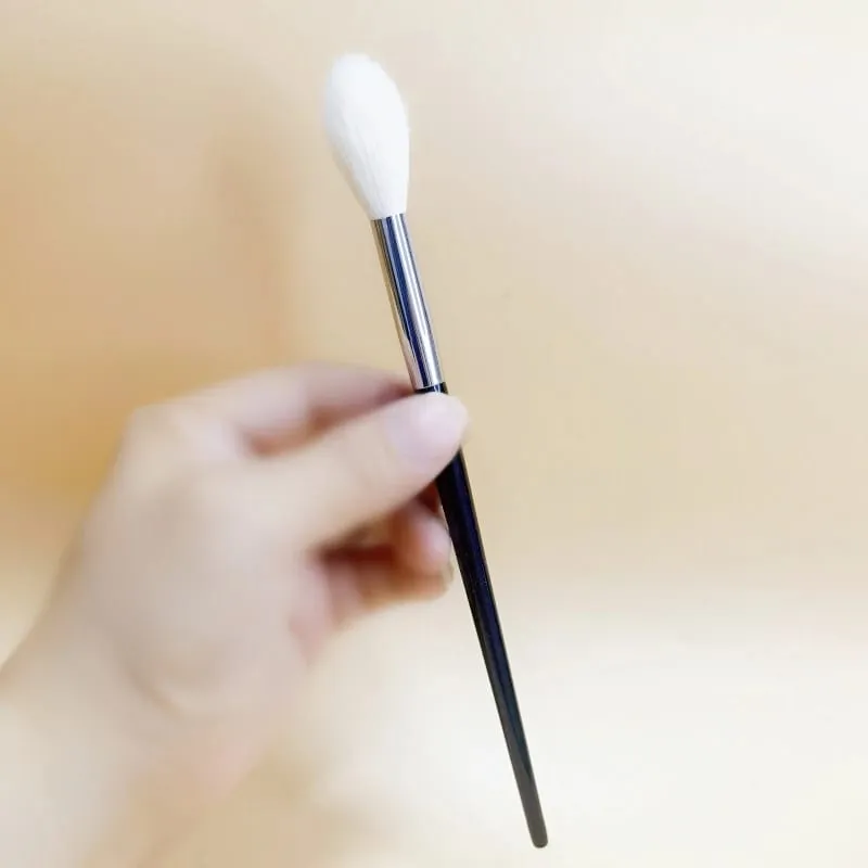 Tapered Highlighter Makeup Brushes Natural Goat Hair High Quality Face Blender Contour Make Up Brush Tools — image 3