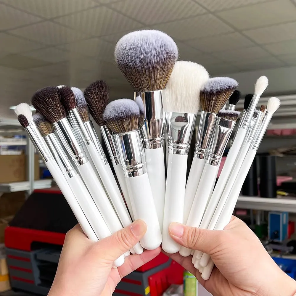 New 16/26 Pcs Wooden Handle Makeup Brushes Set Foundation Blush Concealer Eyeshadow Eyebrow Powder Brush Make Up Beauty Tools