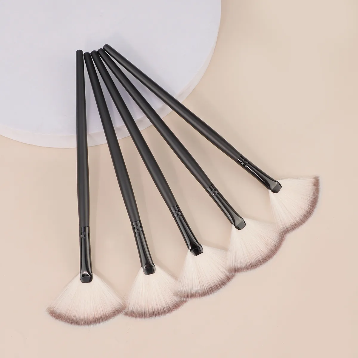 Professional Handmade Makeup Brushes Soft Saibikoho Goat Hair Small Fan Highlighter Eye Shadow Brush Ebony Handle Make Up Brush — image 5
