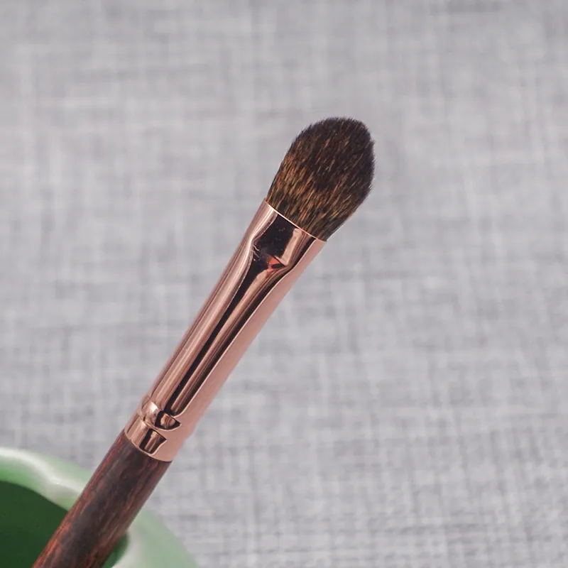 HL103 Professional Handmade Makeup Brushes Soft Squirrel Hair Heart Shape Eye Shadow Brush Rosewood Make Up Brush